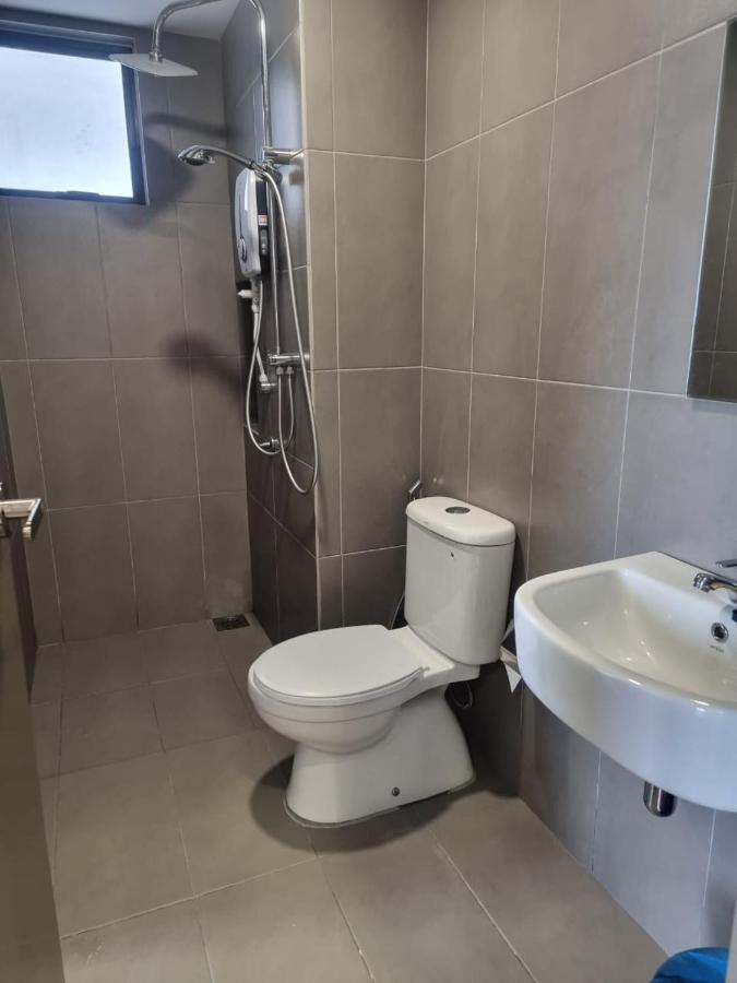 Mines Astetica Lake View Condo Seri Kembangan V1 Eksteriør billede