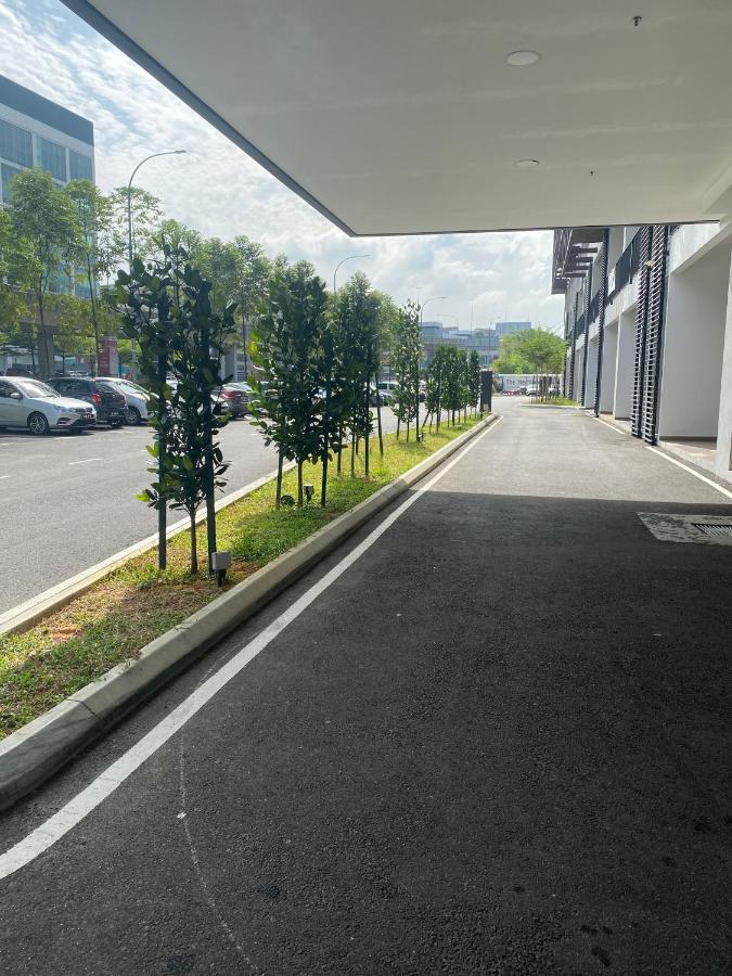 Mines Astetica Lake View Condo Seri Kembangan V1 Eksteriør billede